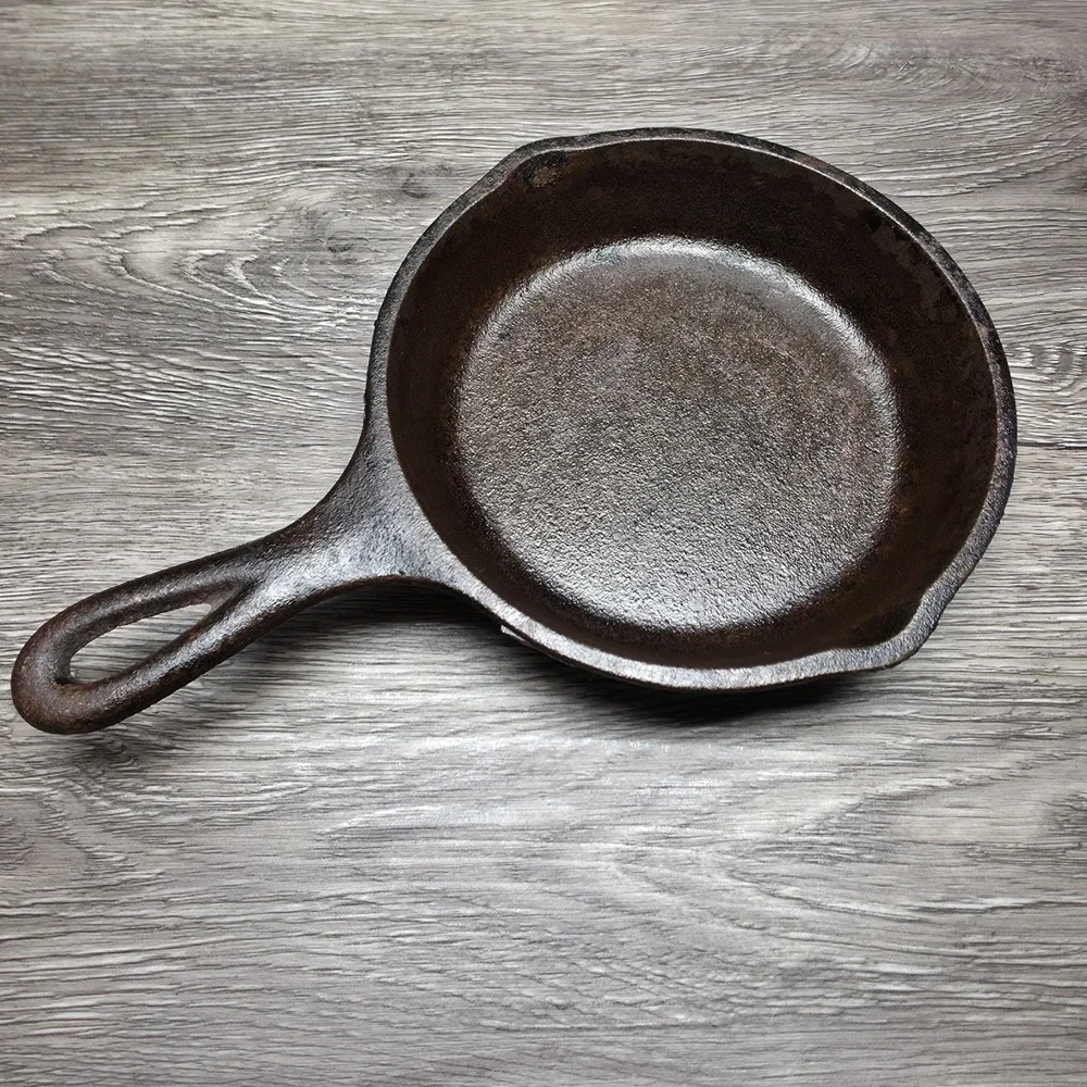 Vintage Lodge 3SK Cast iron Skillet 6.5